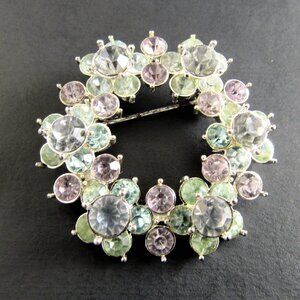 VINTAGE SIGNED SILVER TONE BROOCH PIN PASTEL RHINESTON (BR31)